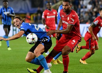 Bayer Leverkusen Spiele: Ein Farbenrausch des Fußballs