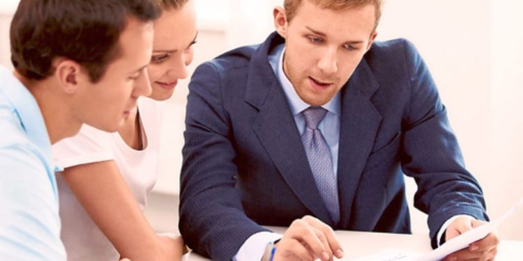 Kaufmann für Versicherungen und Finanzen : Eine Karriere im Finanzsektor