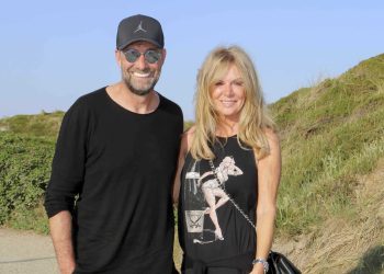 Im Schatten des Erfolgs: Die stille Kraft von Sabine Klopp