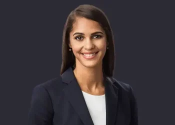 Janine Tate: Ein Blick in ihre Welt der Kunst