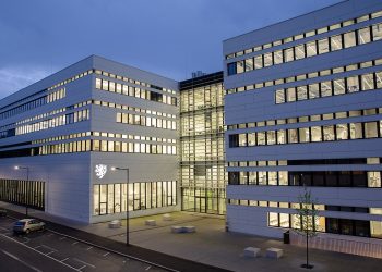 Uni Wuppertal: Eine Oase des Wissens und der Innovation