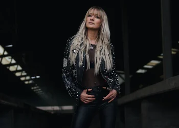 Christin Stark: Eine Reise Durch Das Leben Und Die Karriere Einer Aufstrebenden Sängerin