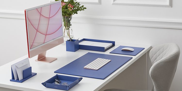 Schreibtischset aus Leder