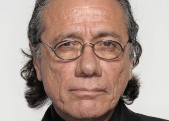 Edward James Olmos